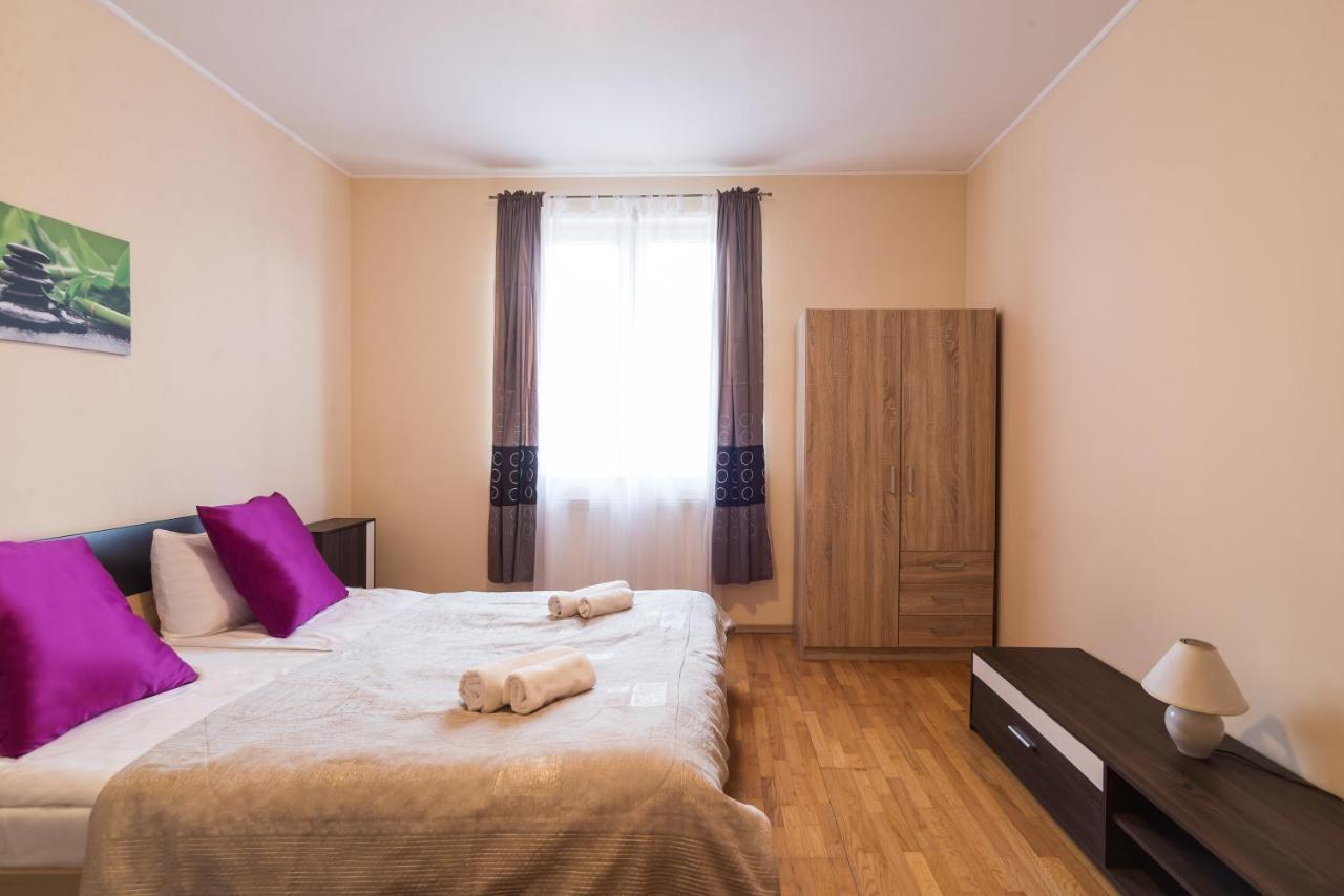 Aqua Line Apartmanhaz Hajdúszoboszló Exteriör bild