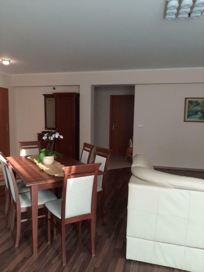 Aqua Line Apartmanhaz Hajdúszoboszló Exteriör bild